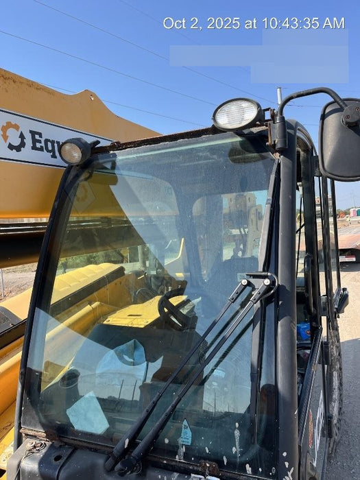 2018 JCB 510-56 JCB 510-56 Telehandler 74 HP w/CAB/HVAC, Beacon, Worklights, Aux Hydraulics, Solid Tires, 60" Carriage/Forks