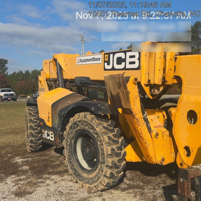 2020 JCB 510-56 Canopy, 74 HP, Solid Tires, STD Worklight, Beacon, Aux Hydraulics, Lifting Eye, Back up Alarm w/66" Carriage/60" Forks