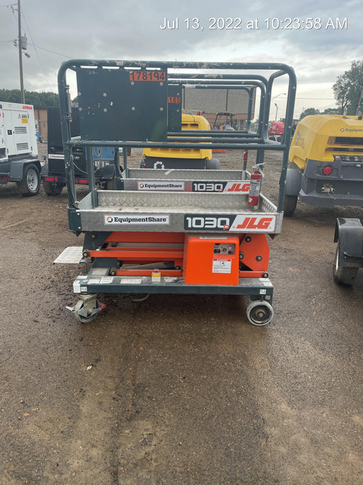 2021 JLG 1030P