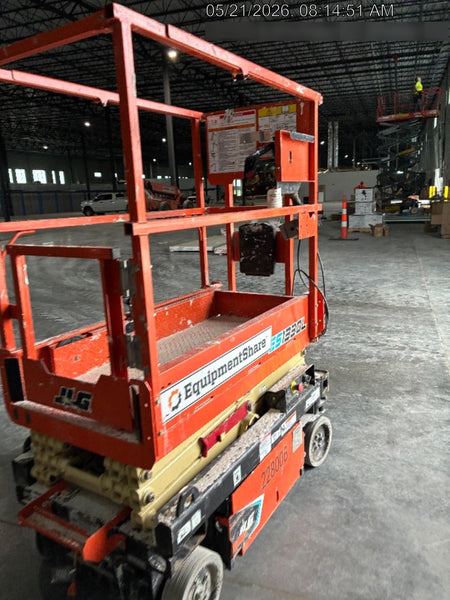 2022 JLG ES1330L