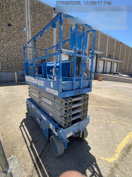 2018 Genie GS-3232 Genie GS3232 Lift w/Folding Rails and Swing Gate