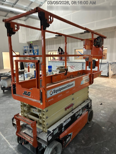 2021 JLG ES1932