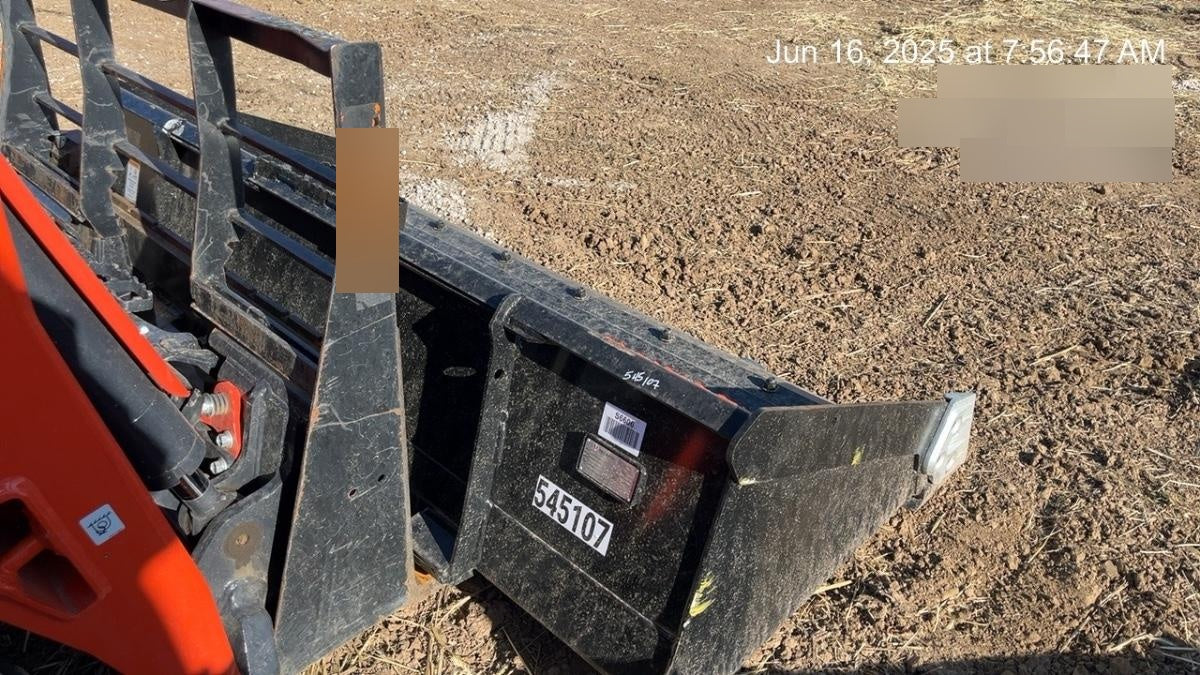 2022 ARROW MATERIAL HANDLING 60" Pallet Forks - Arrow