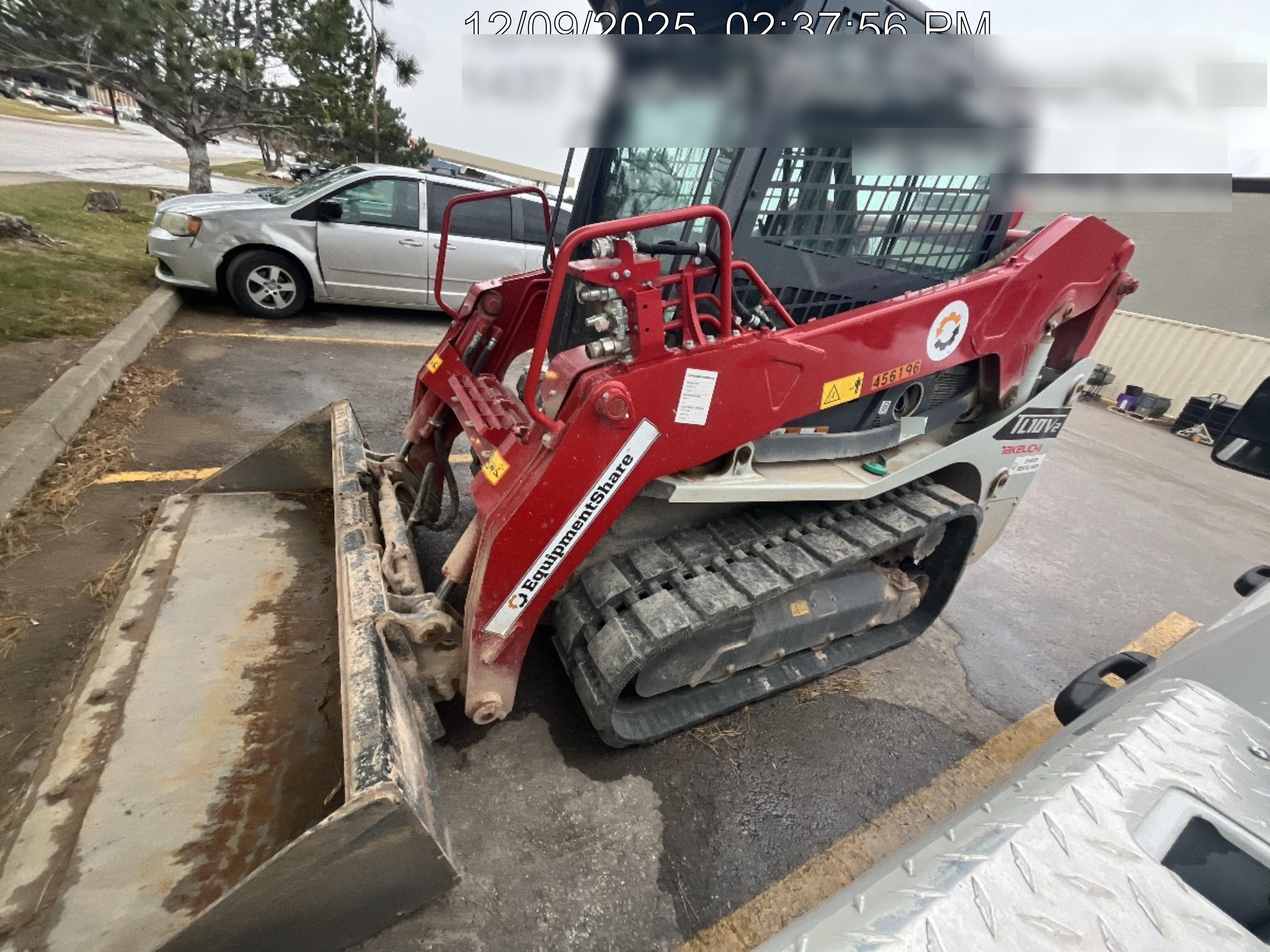 2024 TAKEUCHI TL10V2-CR