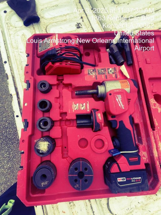 2021 MILWAUKEE 2676-22