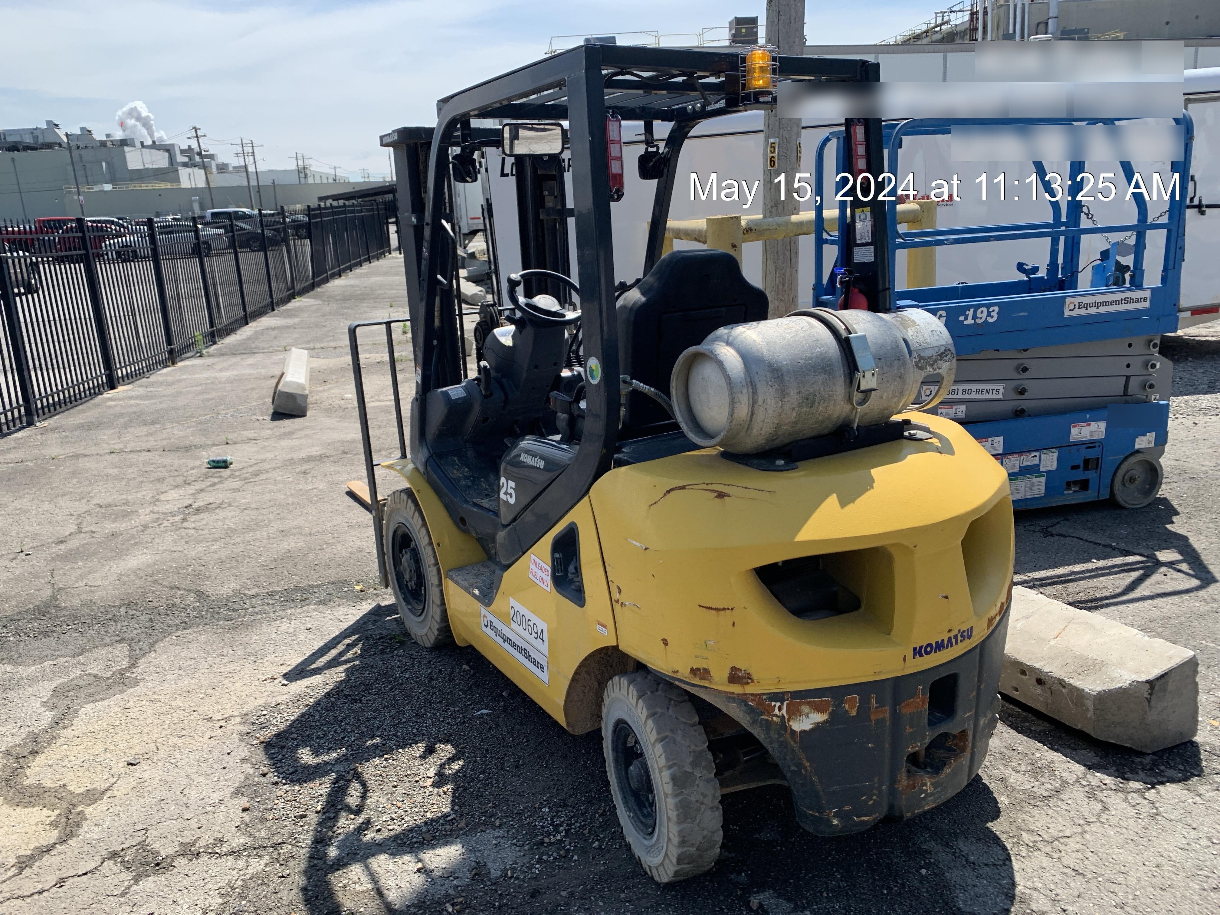 2022 KOMATSU FG25T-16