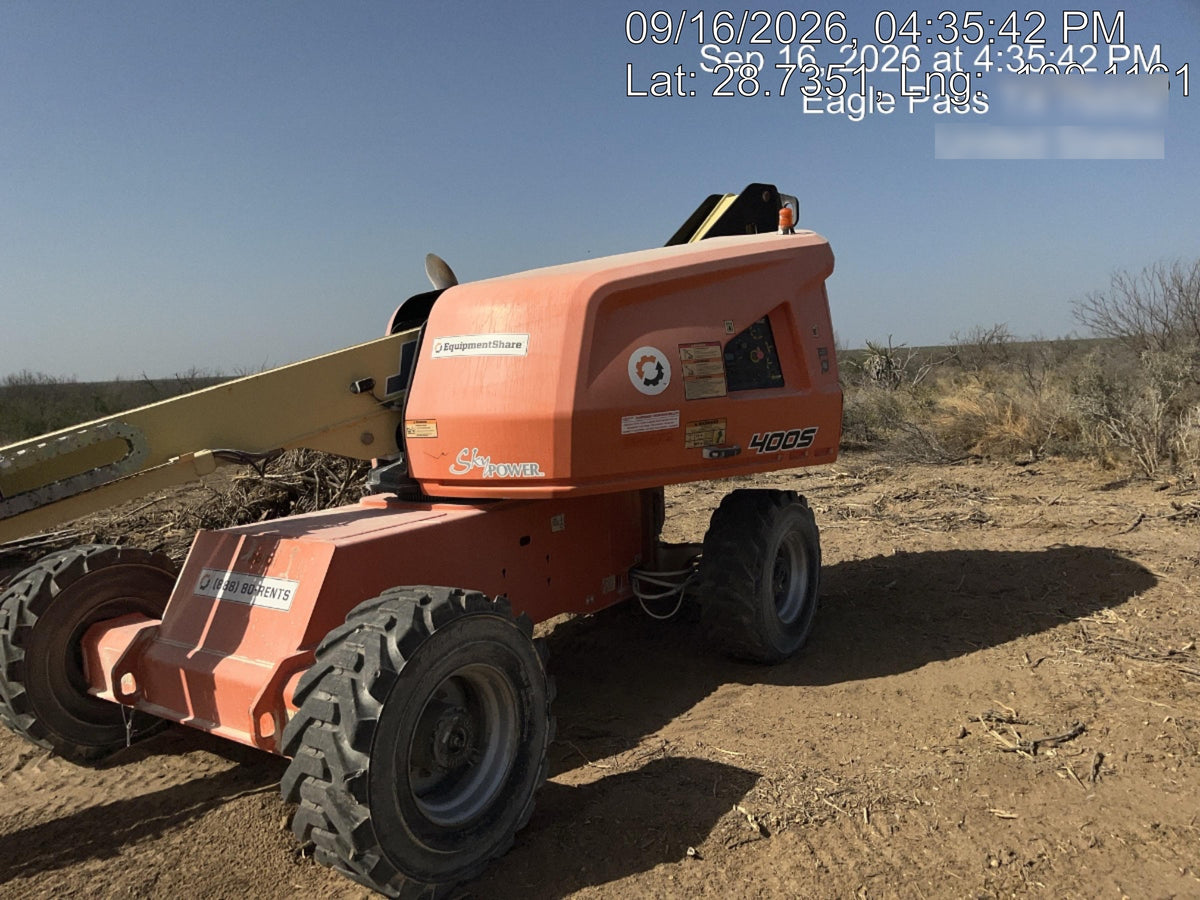 2021 JLG 400S