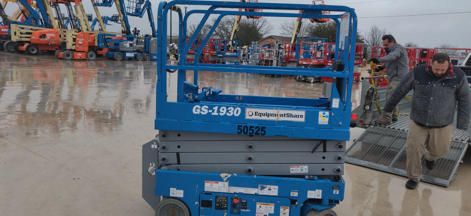 2019 Genie GS-1930 Fixed Rails with Chain Entry