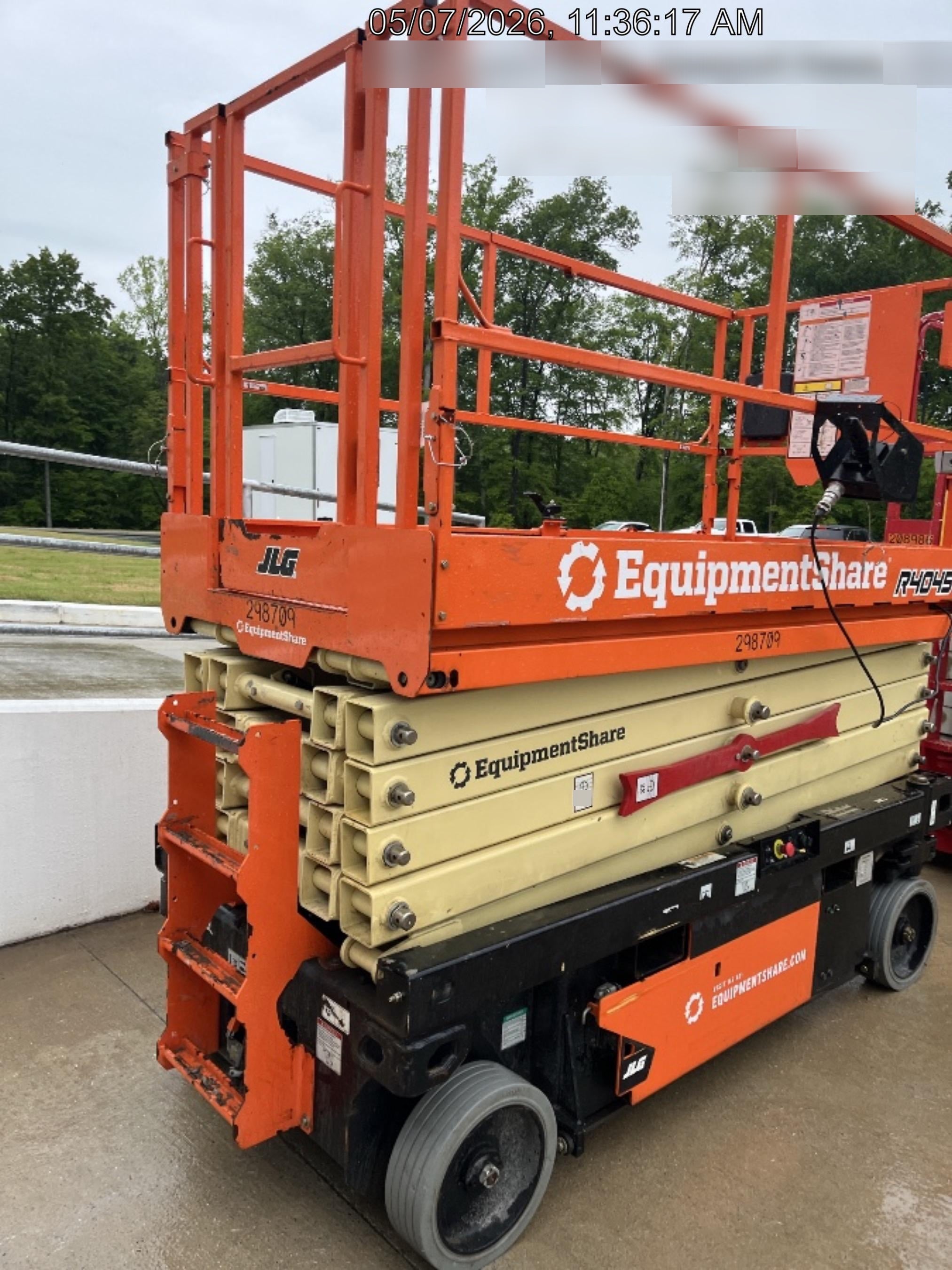 2023 JLG R4045