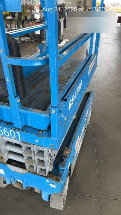 2019 Genie GS-1930 Fixed rails with chain Entry