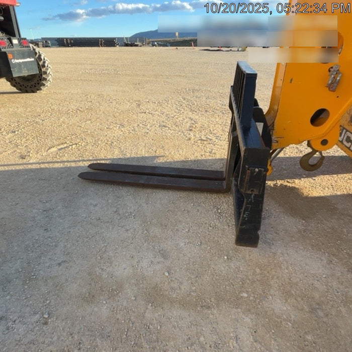 2019 JCB 512-56 Cab/Heat/Air, 109 HP, Solid Tires, STD Worklight, Beacon, Aux Hydraulics, Lifting Eye, Back up Alarm w/66" Carriage/60" Forks