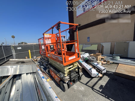 2024 JLG ES1932