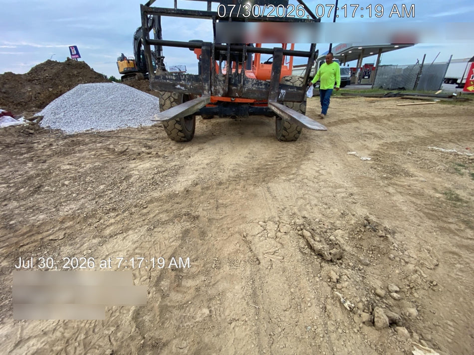 2020 SKYTRAK 8042