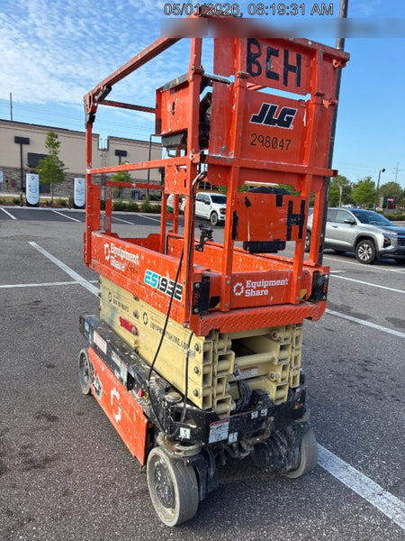 2023 JLG ES1932