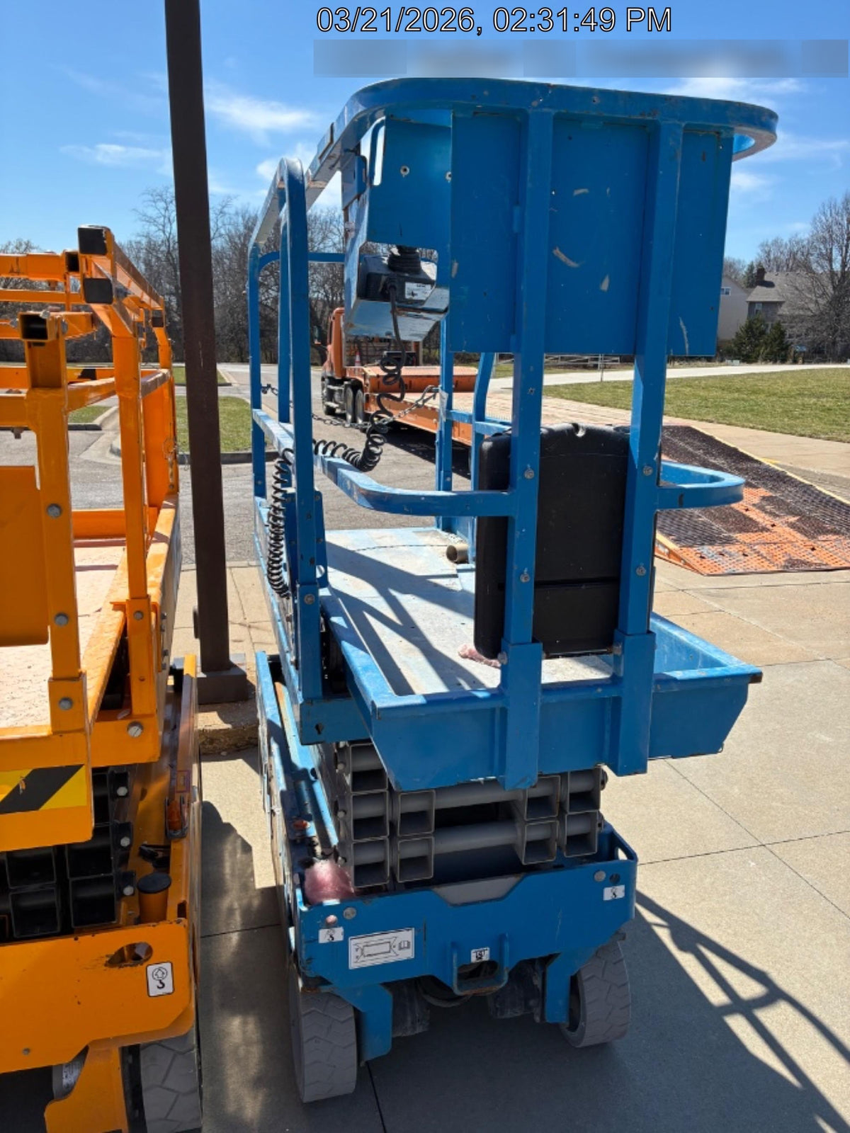 2019 Genie GS-1930 Fixed rails with chain Entry