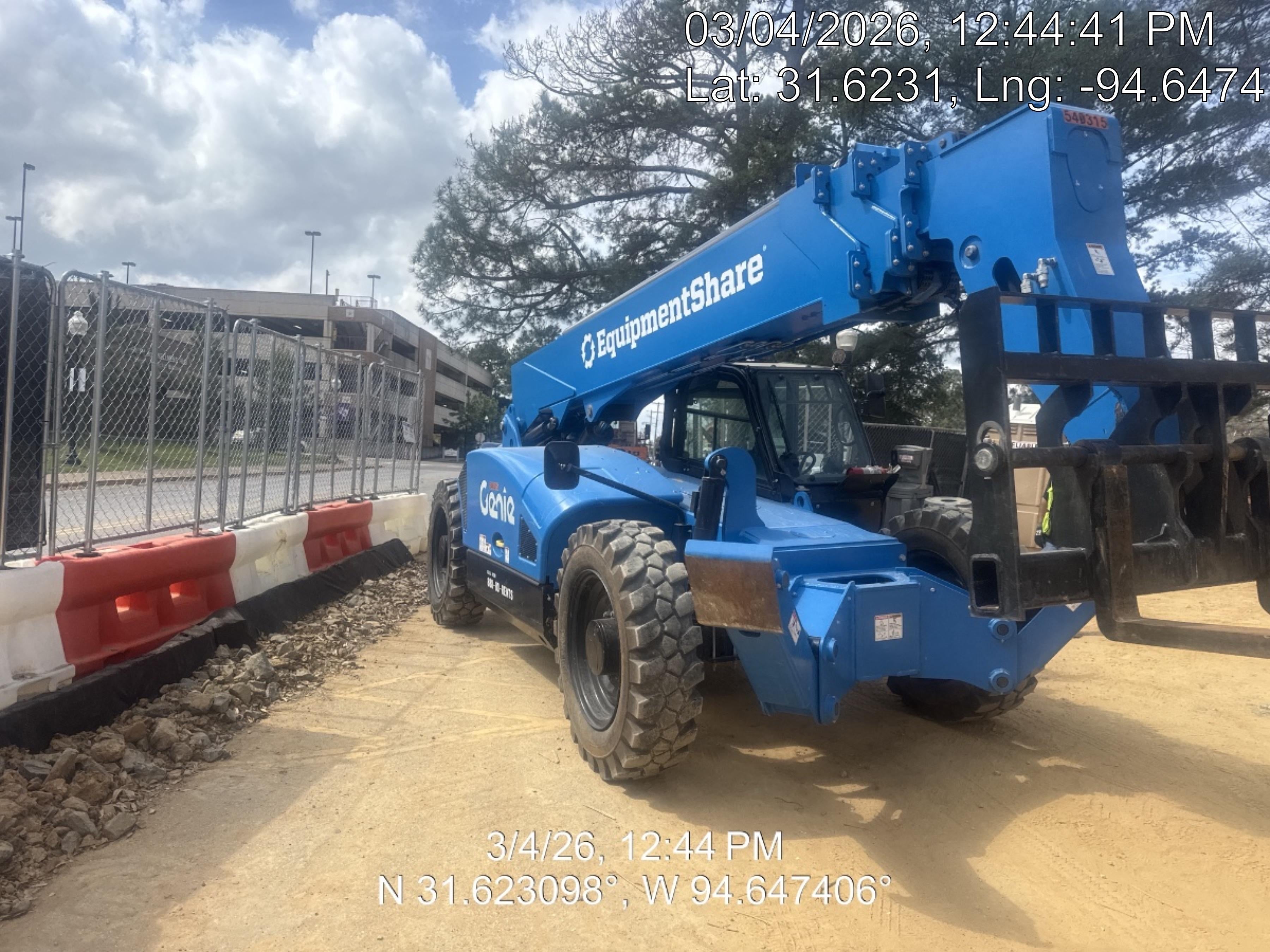 2025 GENIE GTH-1056