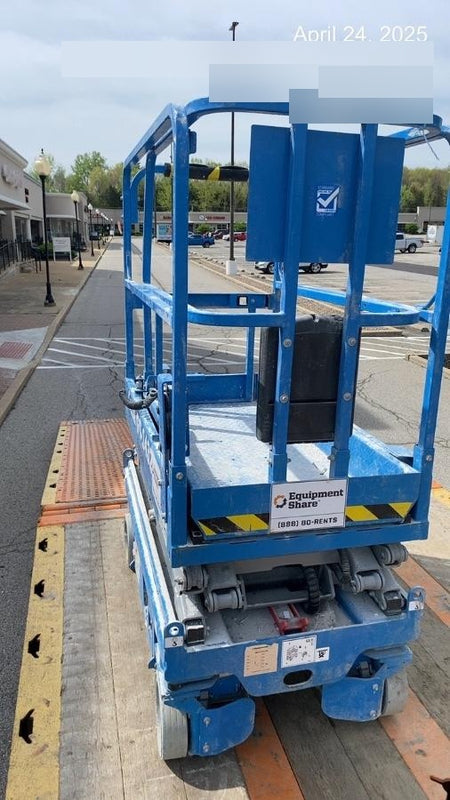 2023 GENIE GS-1432