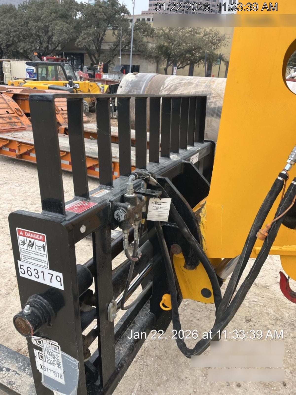 2025 JCB 400/F7377