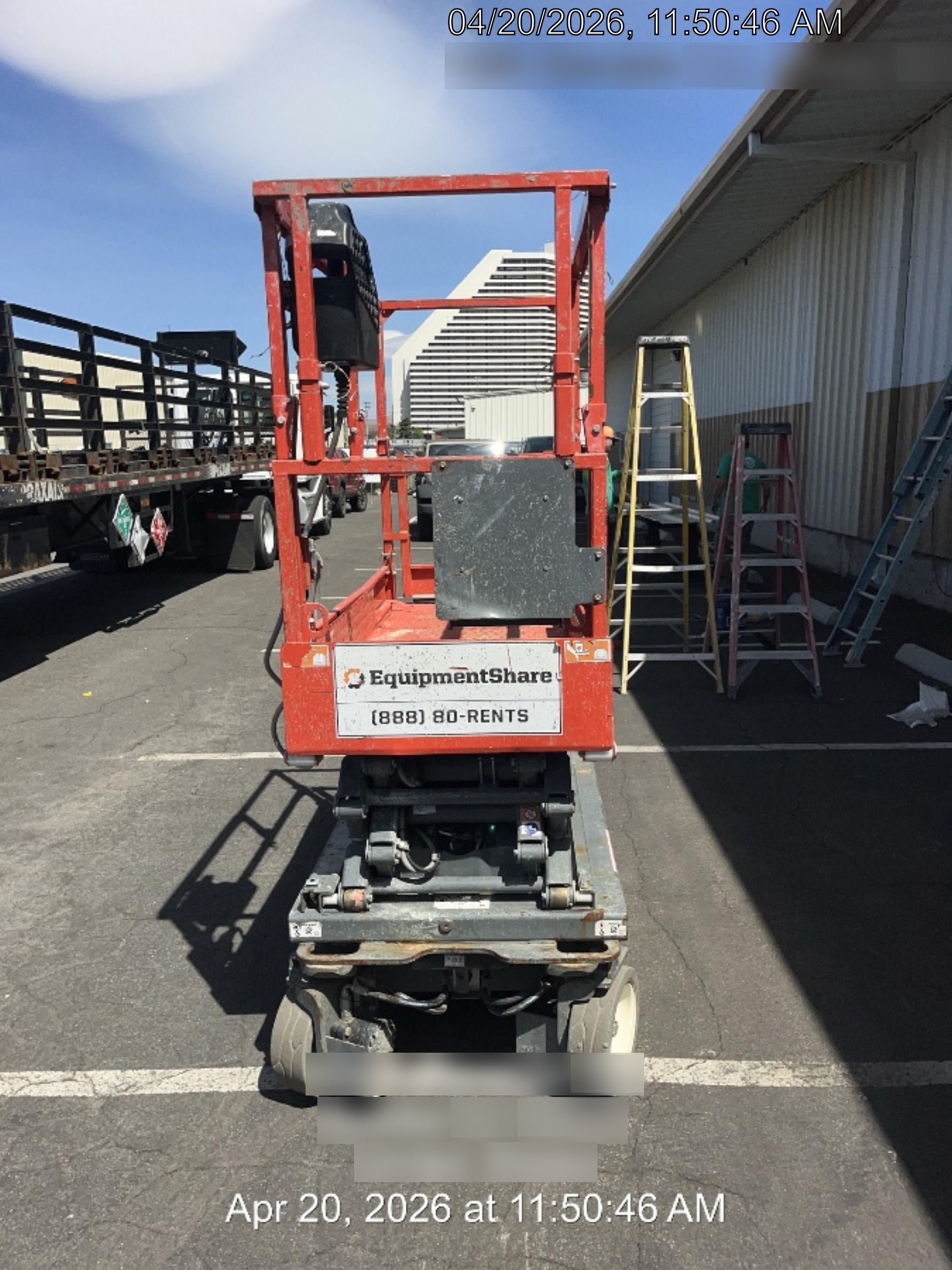 2020 Skyjack SJIII-3219 Solid NM Tires, Half height spring hinged entry gate, Dual Beacons, 800W Inverter