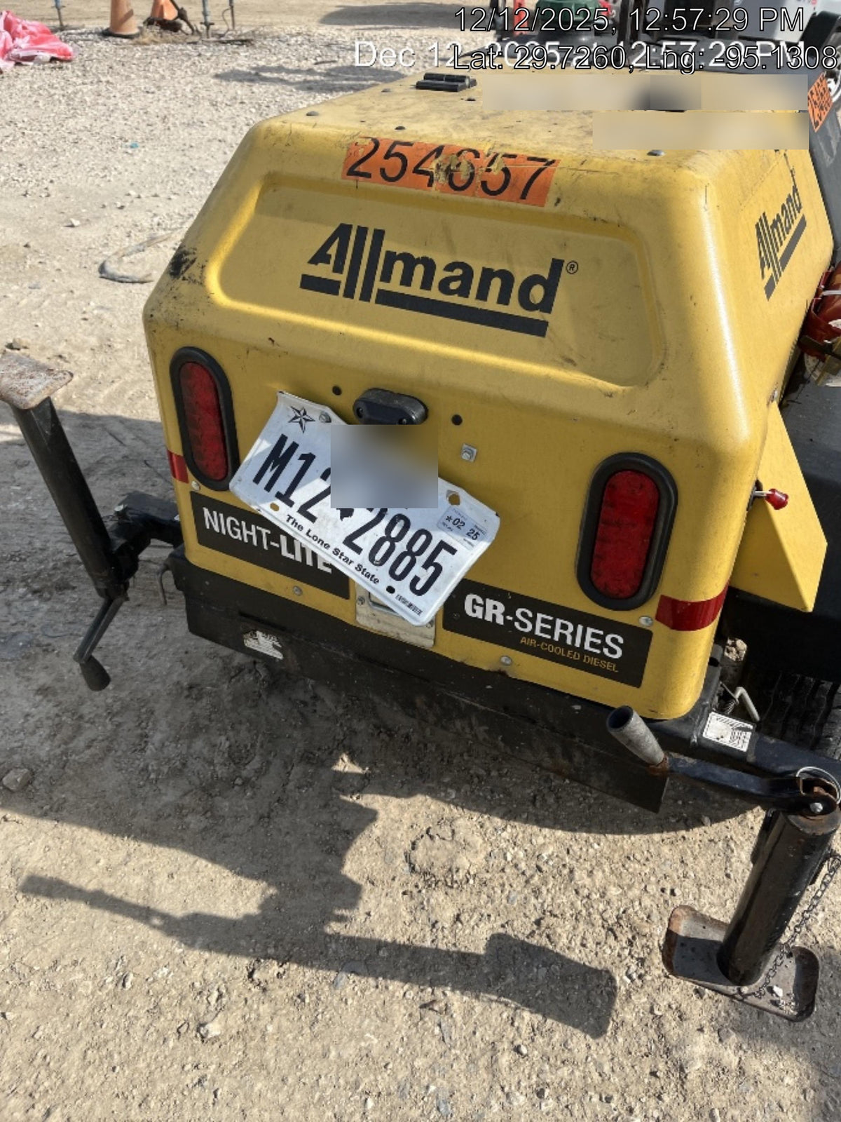 2022 Allmand NLV3GR (4) LED Light Fixture 350W, 23' Vertical Mast, 3kW Prime, Towable, ES Decals, T3