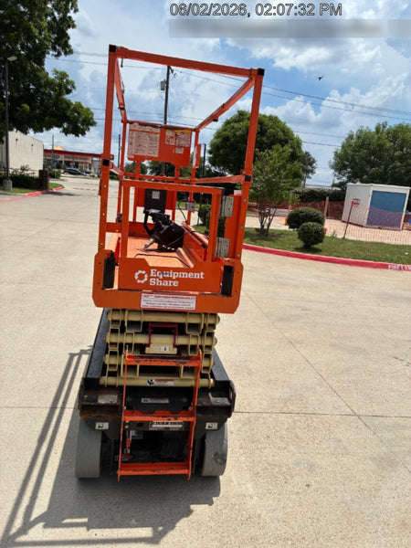 2023 JLG ES2632