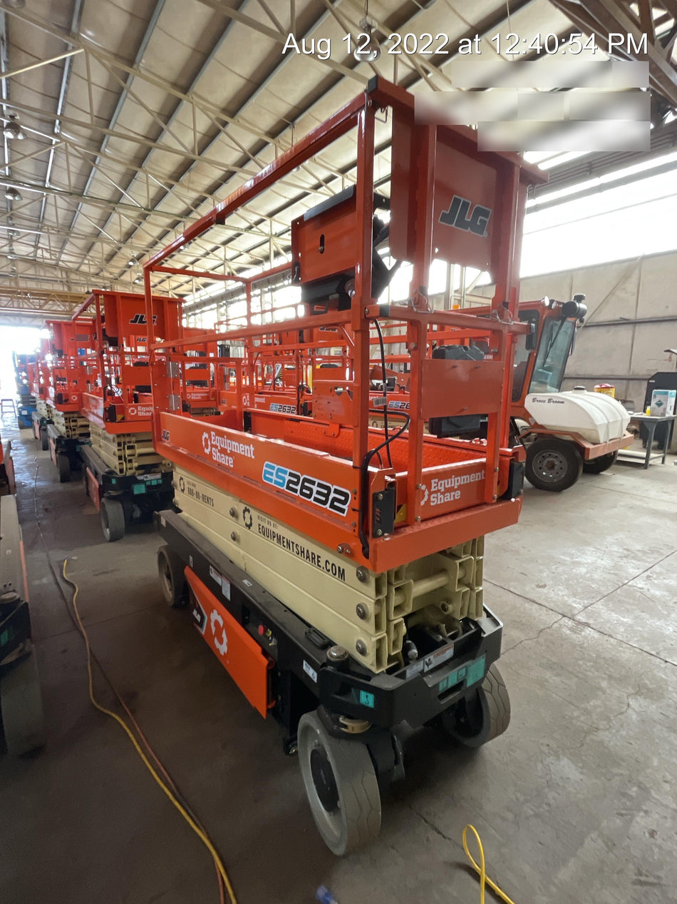 2022 JLG ES2632