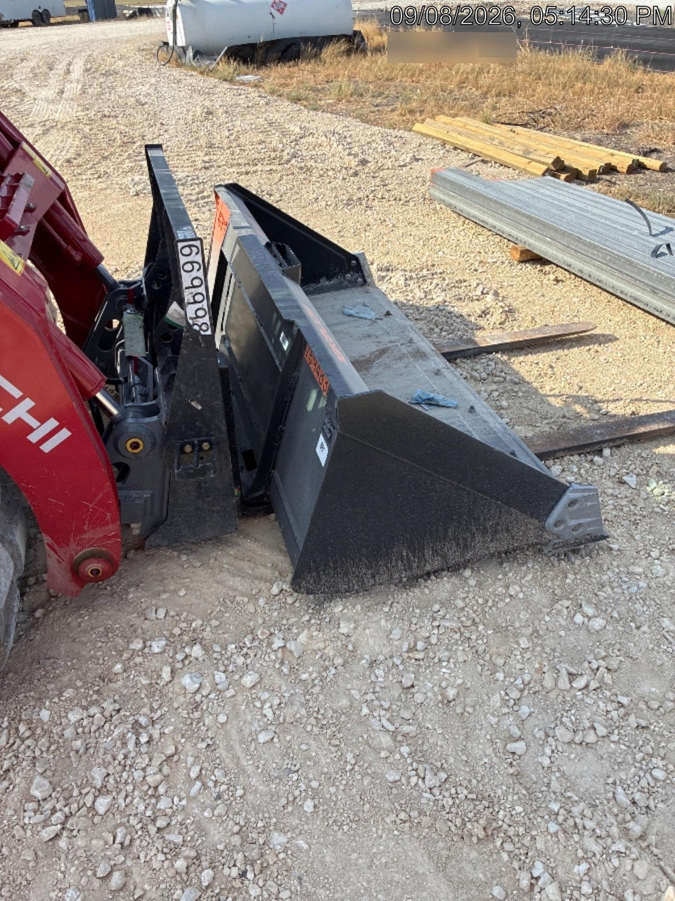 2026 ARROW MATERIAL HANDLING 72" Pallet Forks - Arrow