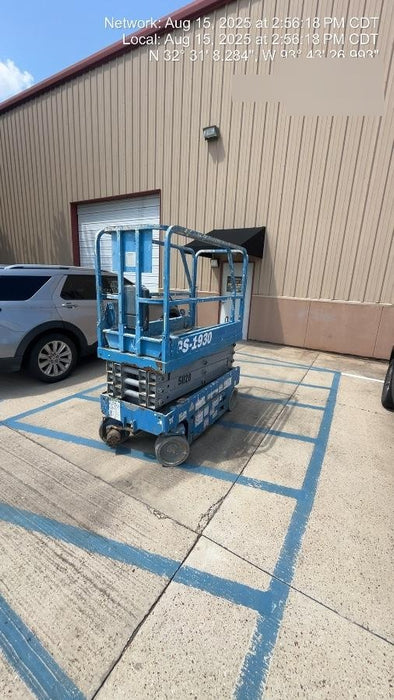 2019 Genie GS-1930 Fixed Rails with Chain Entry