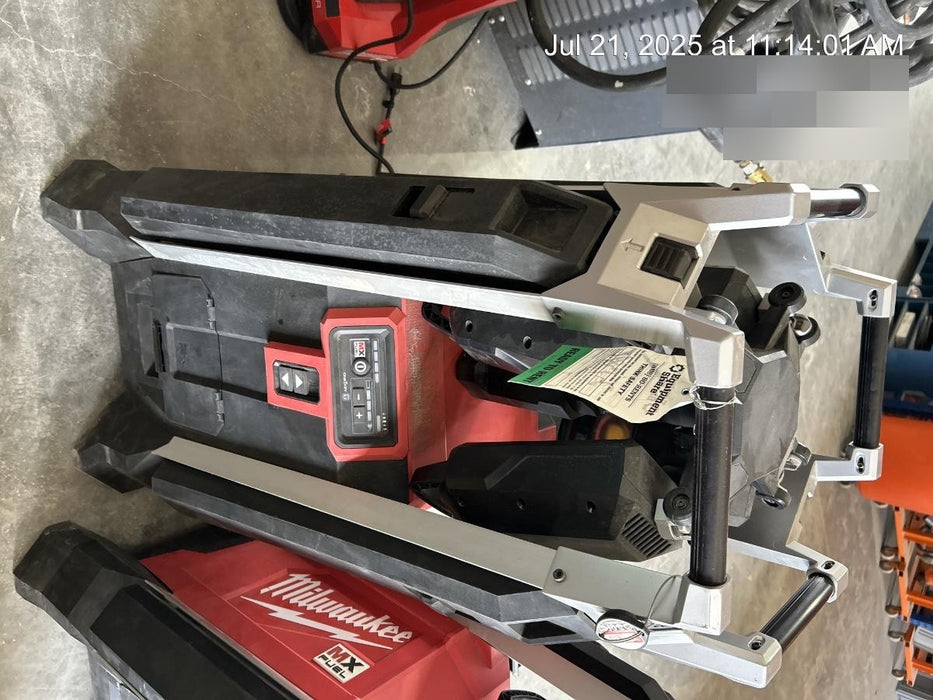 2022 MILWAUKEE MXF041-1XC