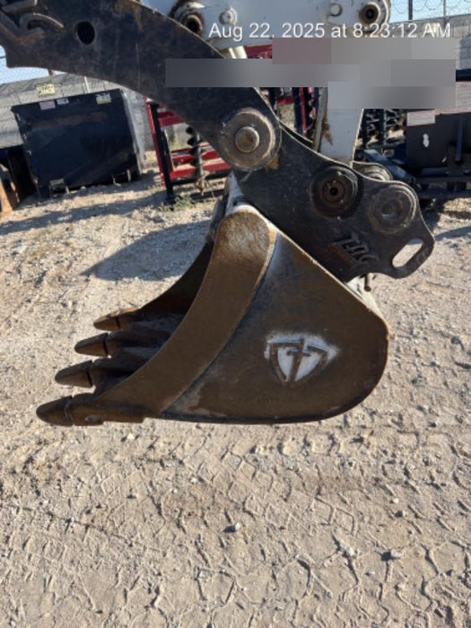 2021 TAKEUCHI TB235-2R