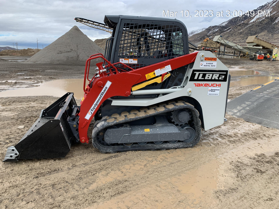 2023 TAKEUCHI TL8R2-R