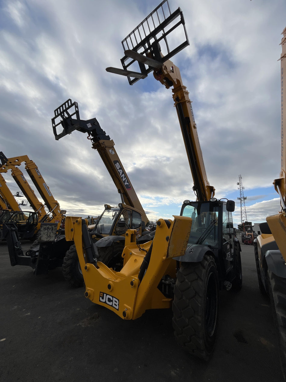 2024 JCB 510-56