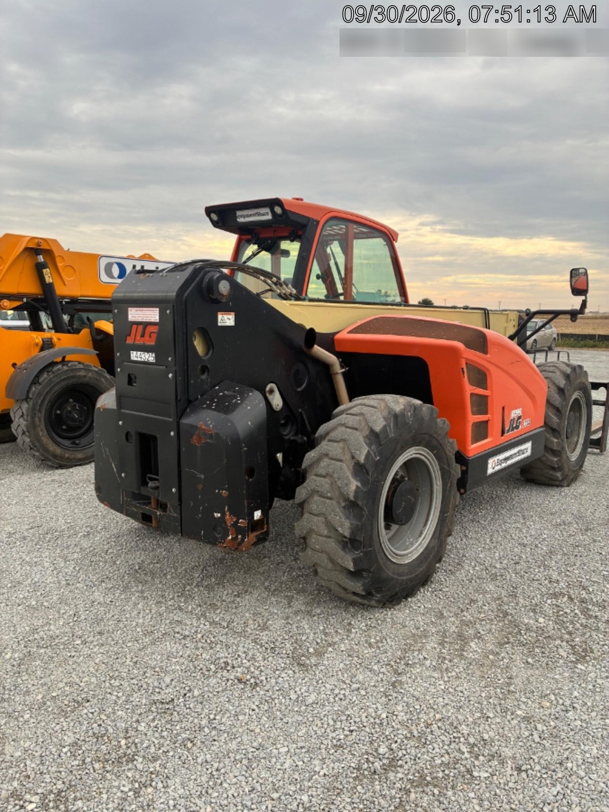 2021 JLG 1732