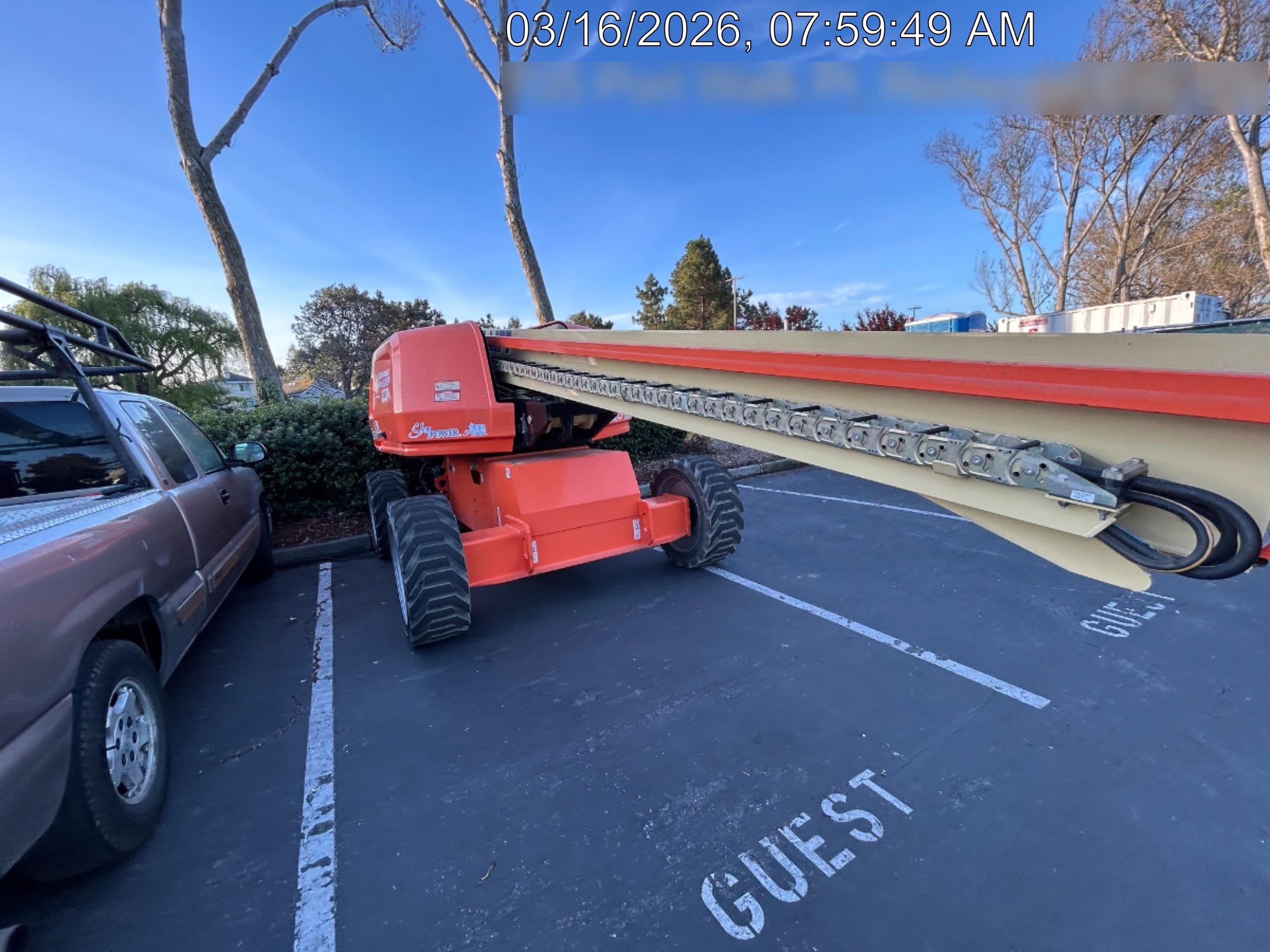 2022 JLG 600S