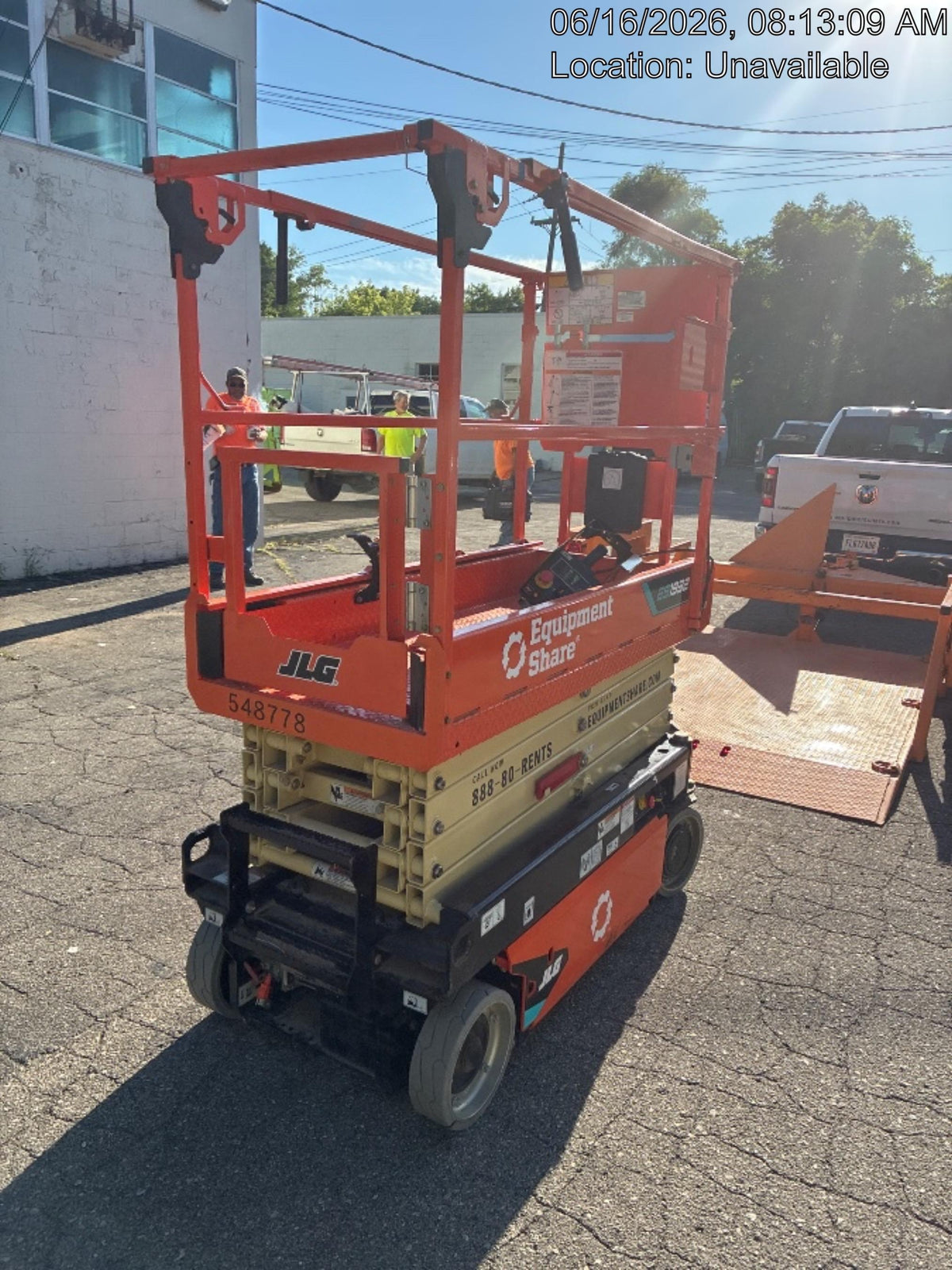 2025 JLG ES1932
