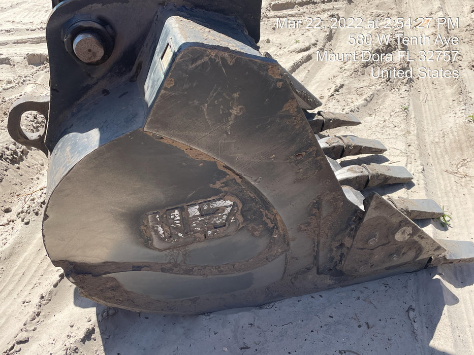 2018 WERK-BRAU 42" HD Bucket - Werk-Brau