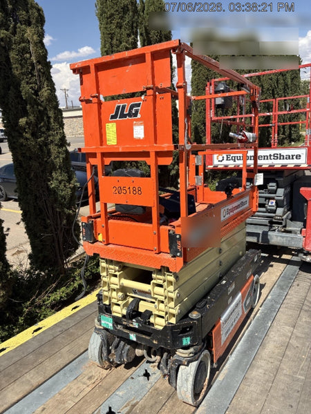 2022 JLG ES1932