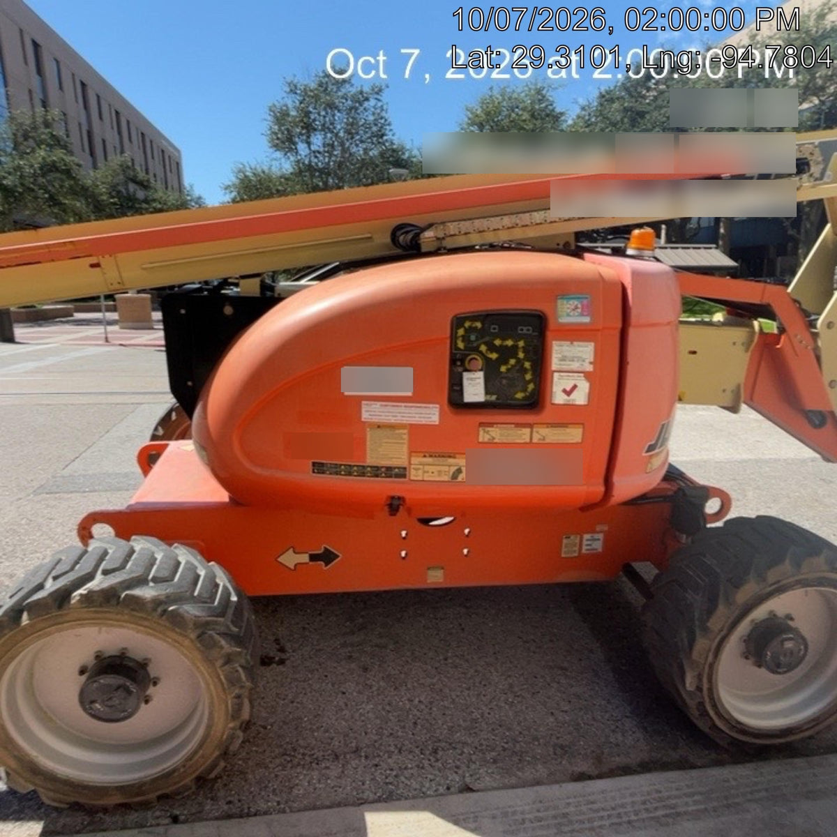 2019 JLG 600AJ