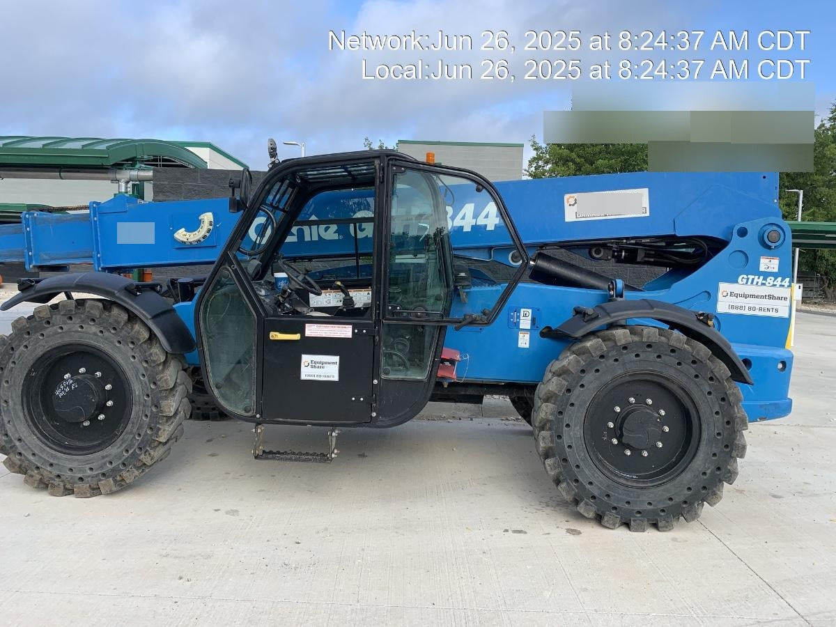 2018 Genie GTH-844 Genie GTH-844 w/Enclosed Cab w/HVAC, Work Lights, Solid Tires, Beacon, 60" Carriage and Forks