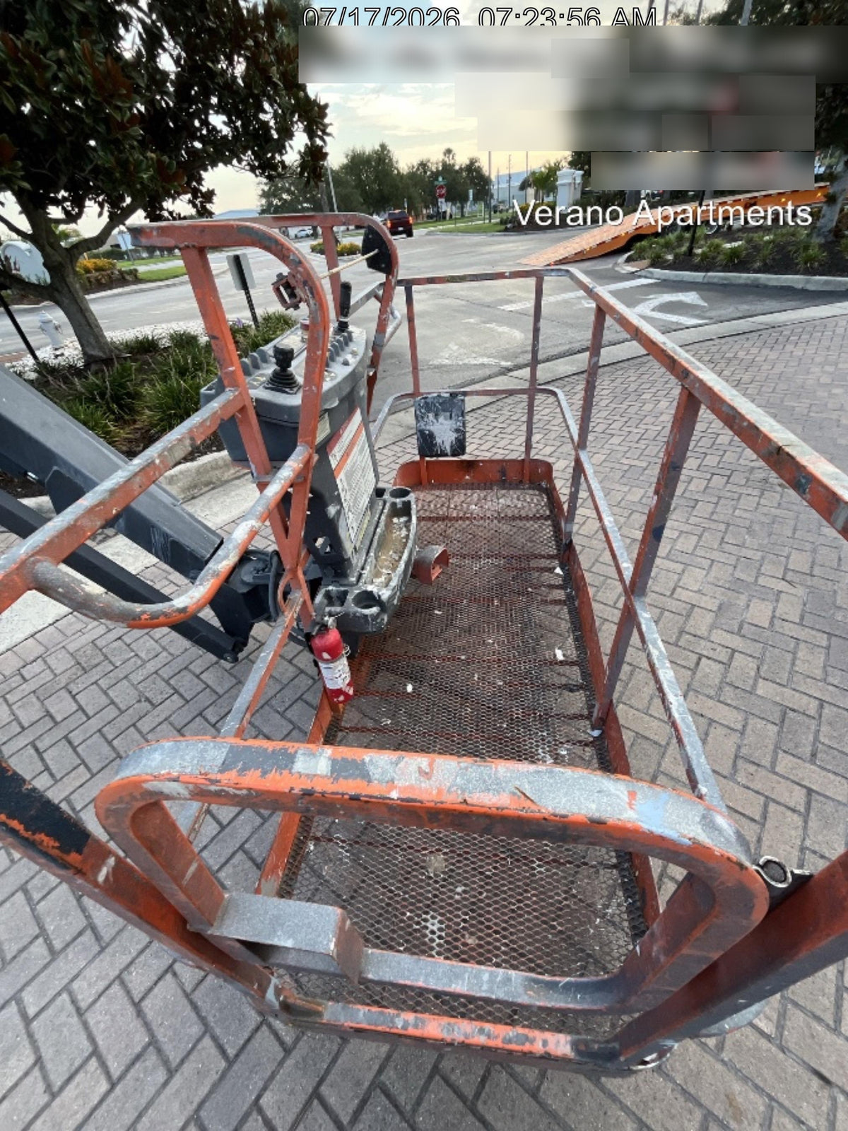 2023 JLG 460SJ