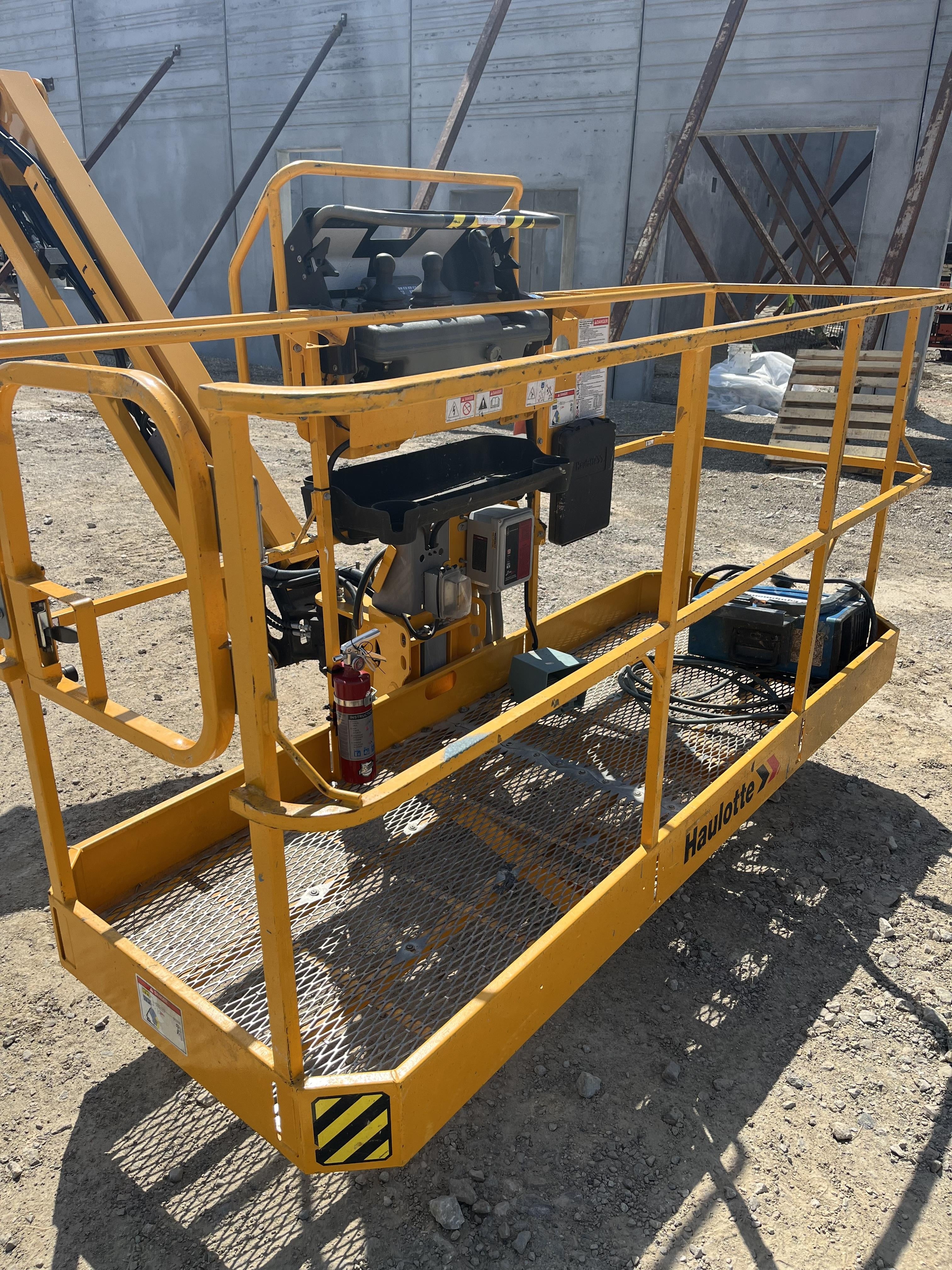 2022 MILLER ELECTRIC CST-280