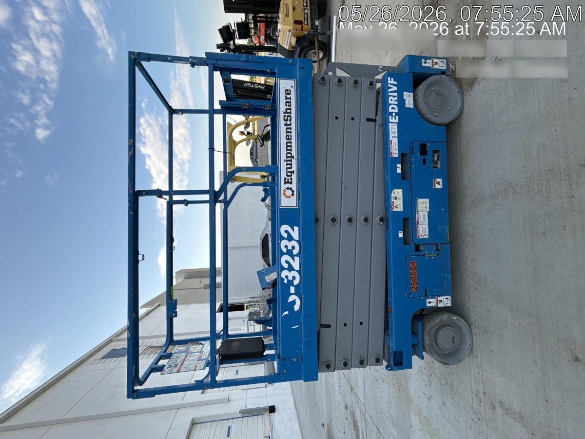 2022 GENIE GS-3232