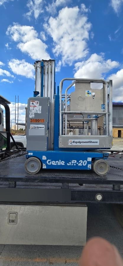 2023 GENIE GR-20