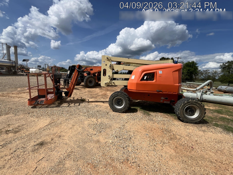 2019 JLG 450AJ