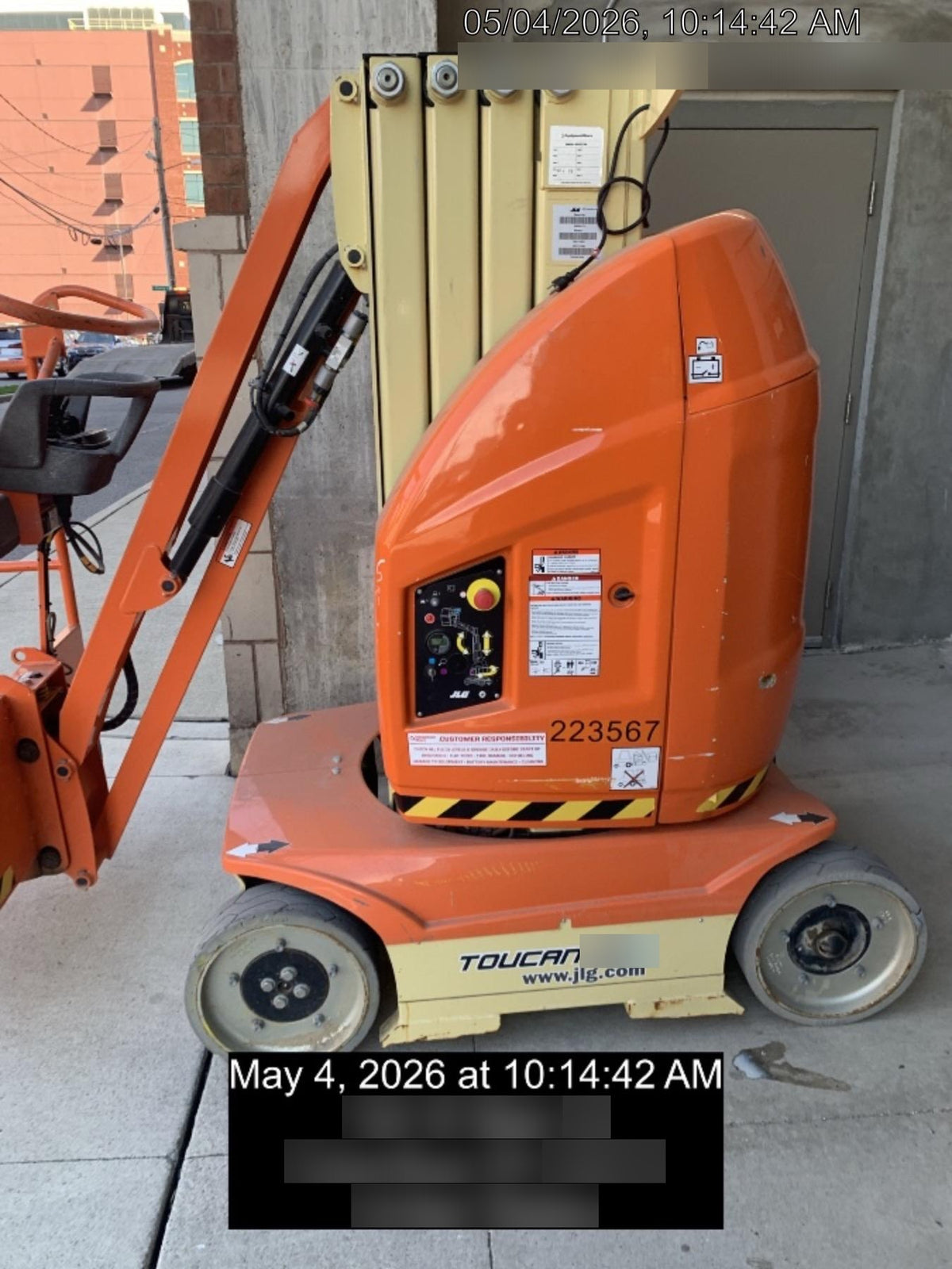 2022 JLG 26E