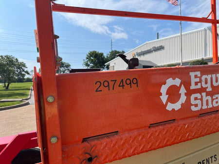 2023 JLG ES1932