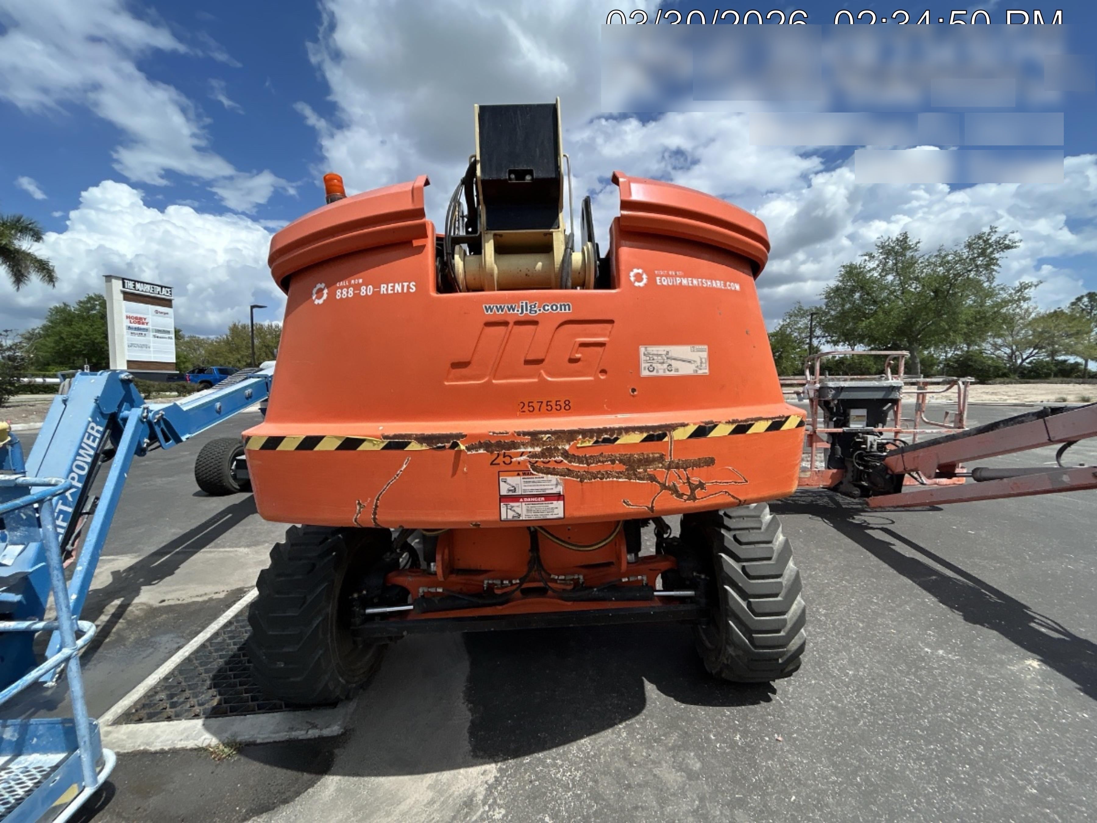 2022 JLG 600S