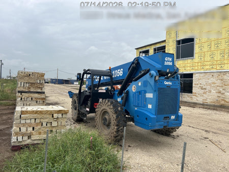 2018 GENIE GTH-1056