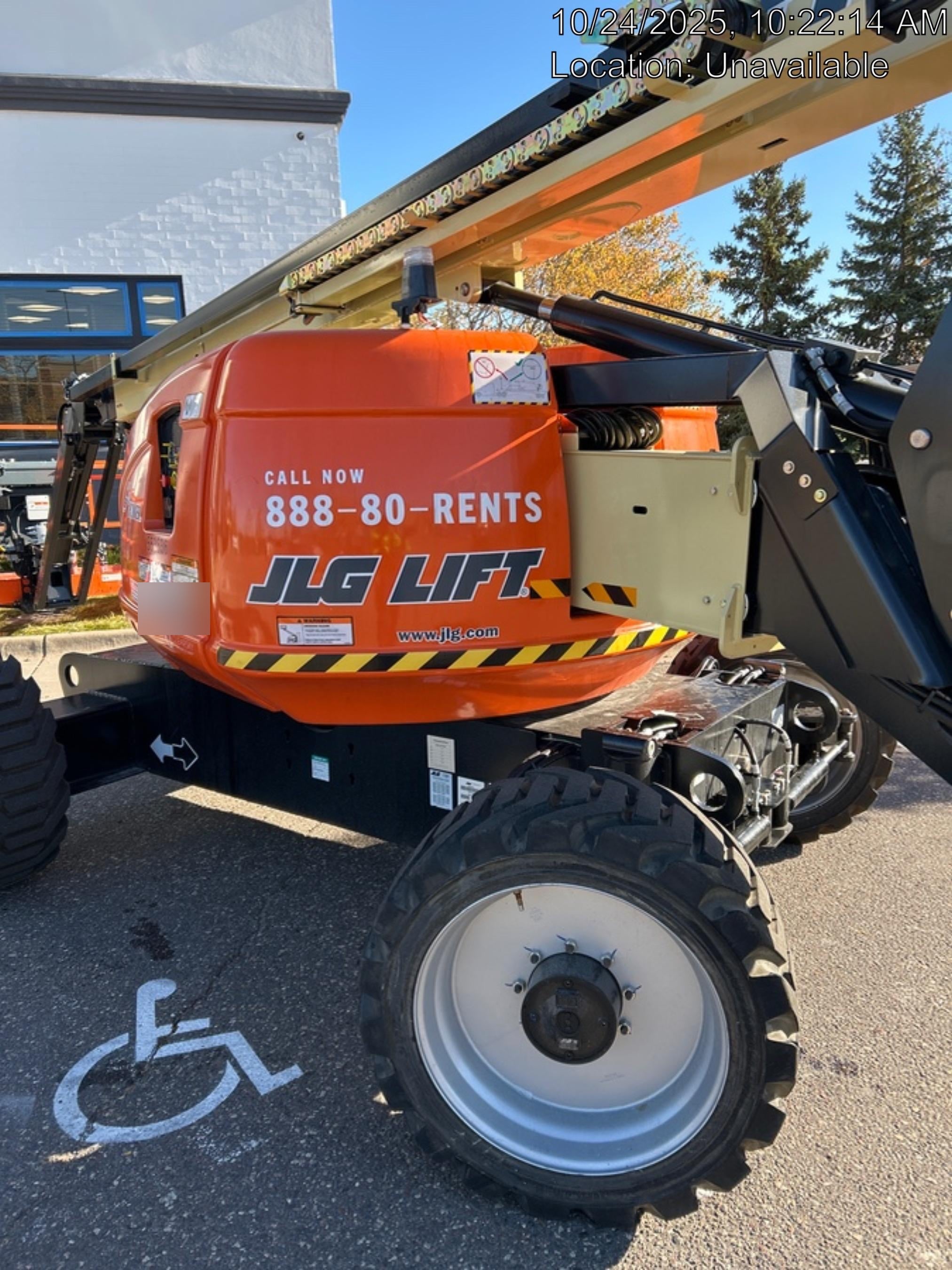 2025 JLG 600AJ