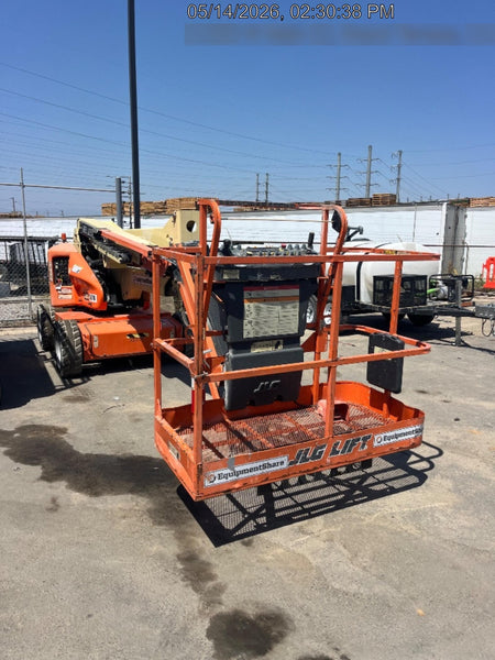 2019 JLG E450AJ